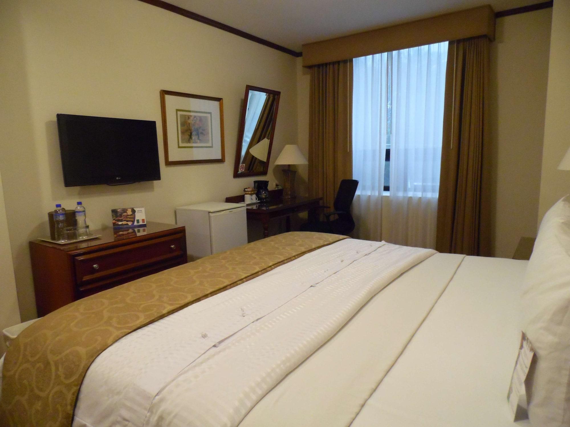 Best Western Plus Hotel Stofella グアテマラシティ エクステリア 写真