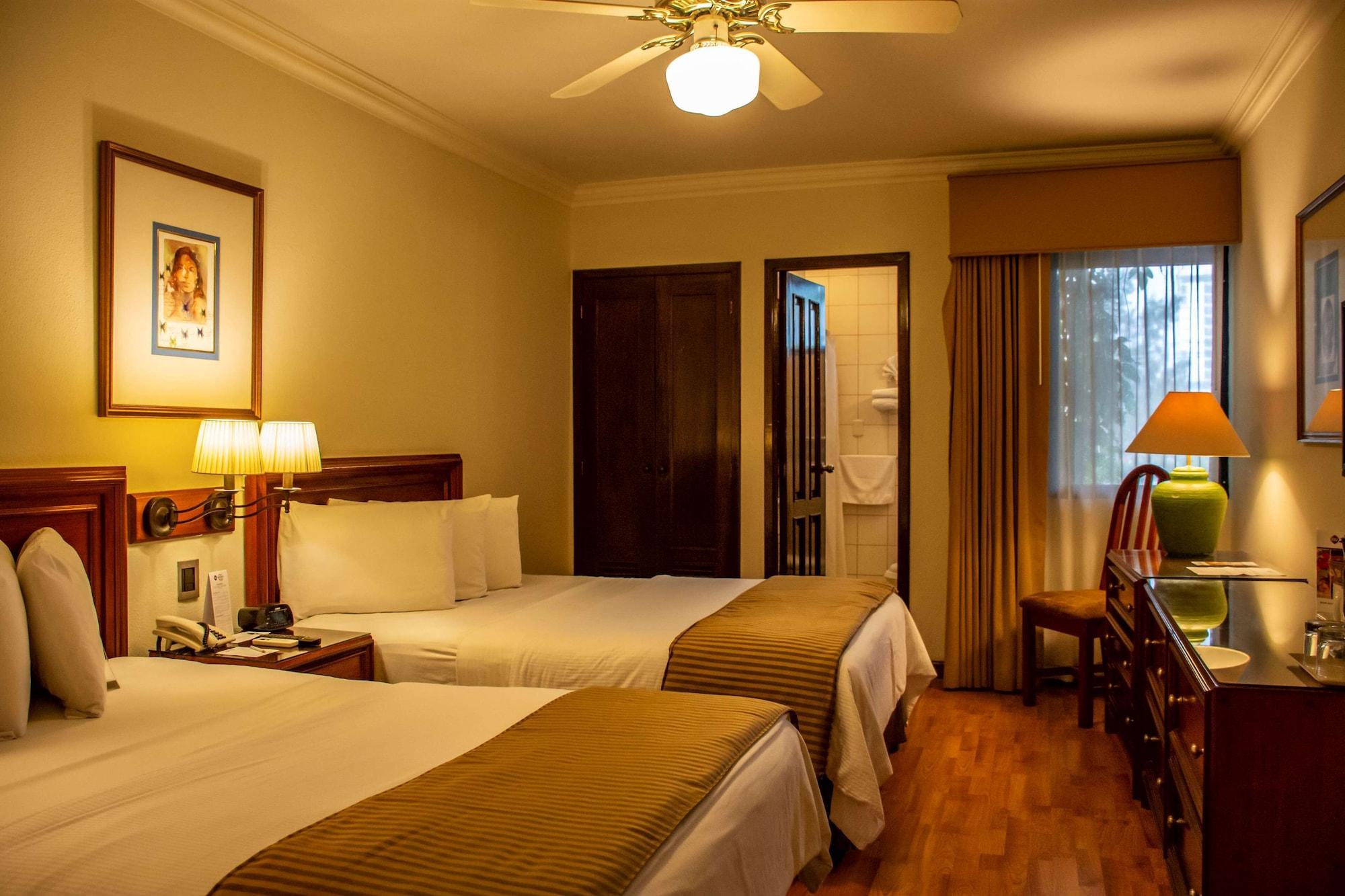 Best Western Plus Hotel Stofella グアテマラシティ エクステリア 写真