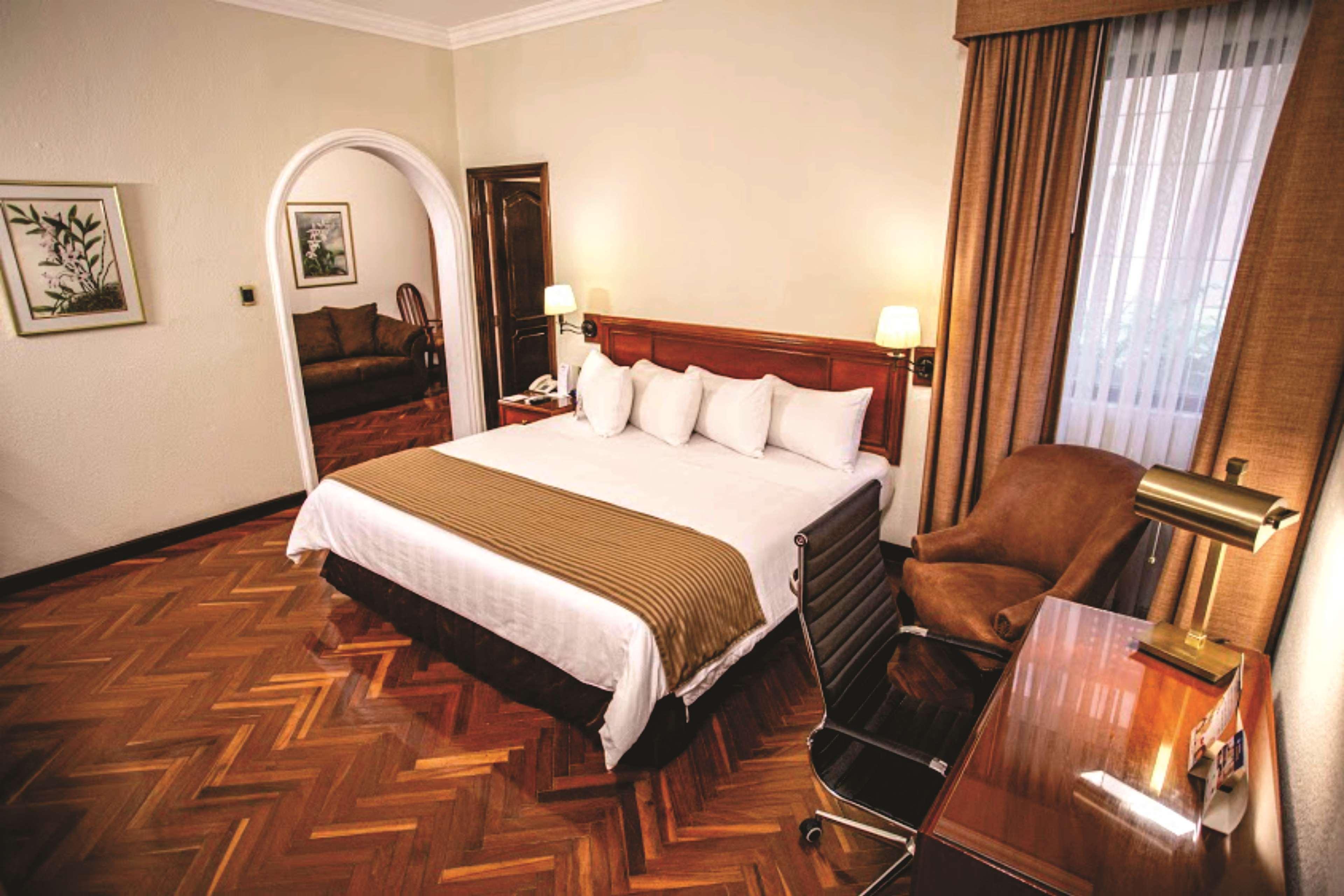 Best Western Plus Hotel Stofella グアテマラシティ エクステリア 写真